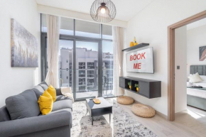 1 Bedroom and a Marvelous Flat in Azizi Riviera 26